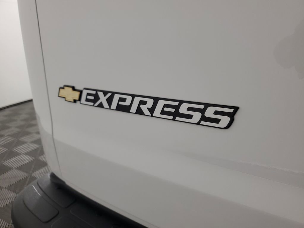 New 2025 Chevrolet Express 2500 image 31