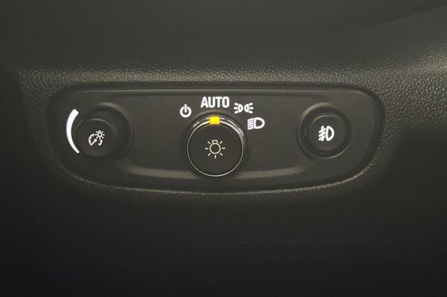 Used 2021 Chevrolet TrailBlazer LT w/ Convenience Package image 31