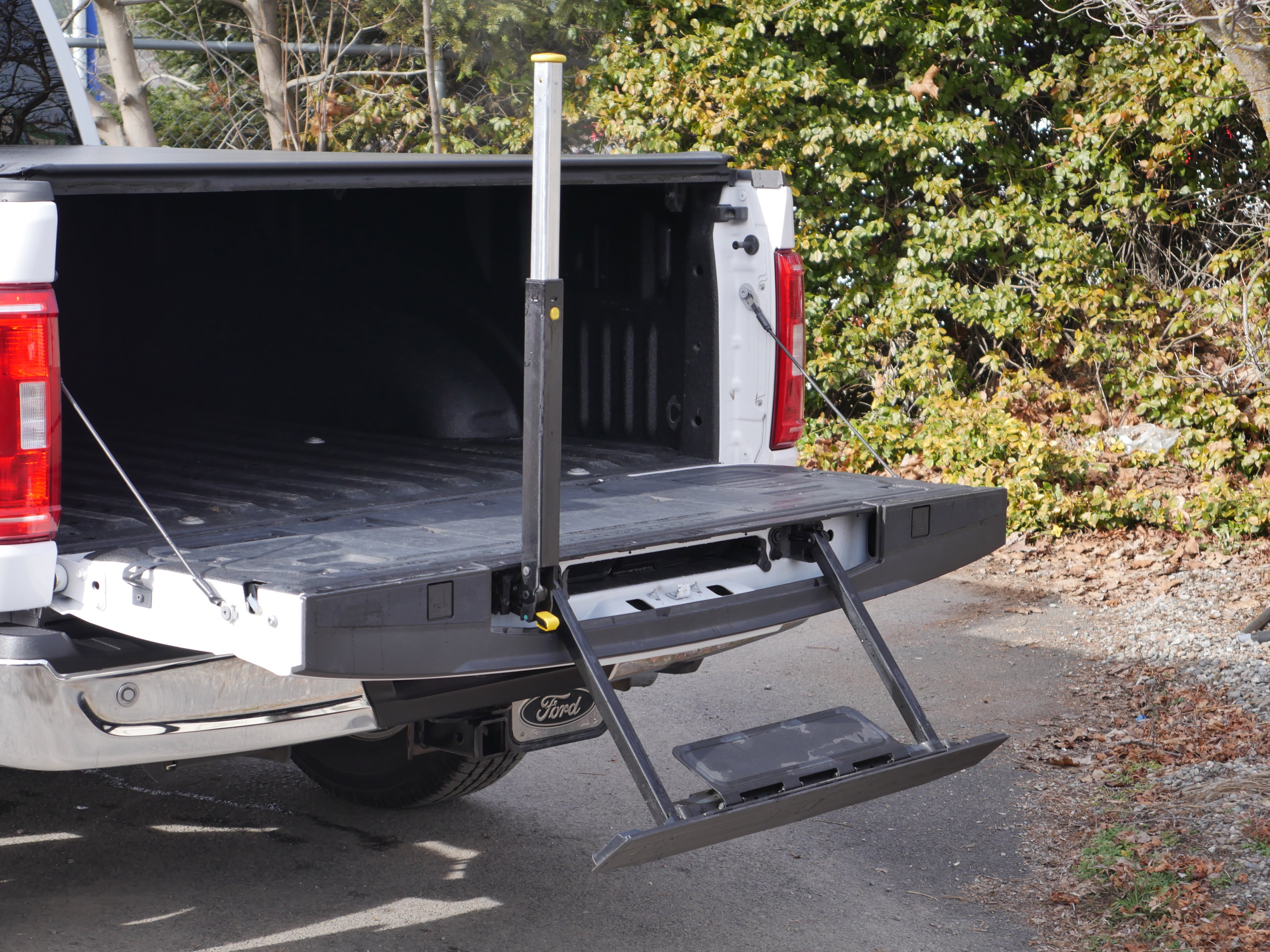 Certified 2021 Ford F150 XLT w/ Equipment Group 302A High image 22