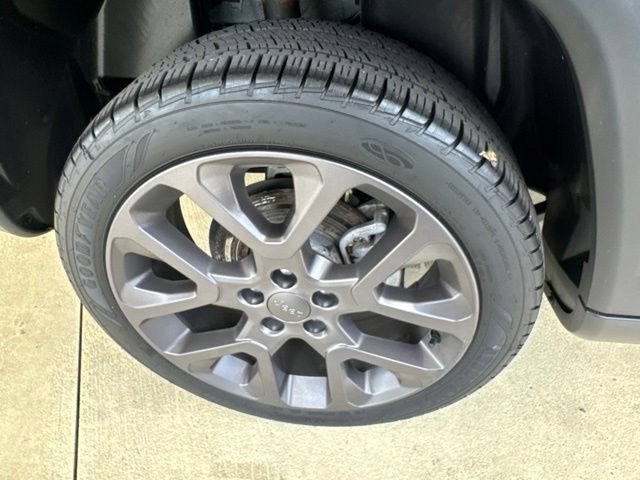 Used 2020 Jeep Compass High Altitude AWD/4WD image 34