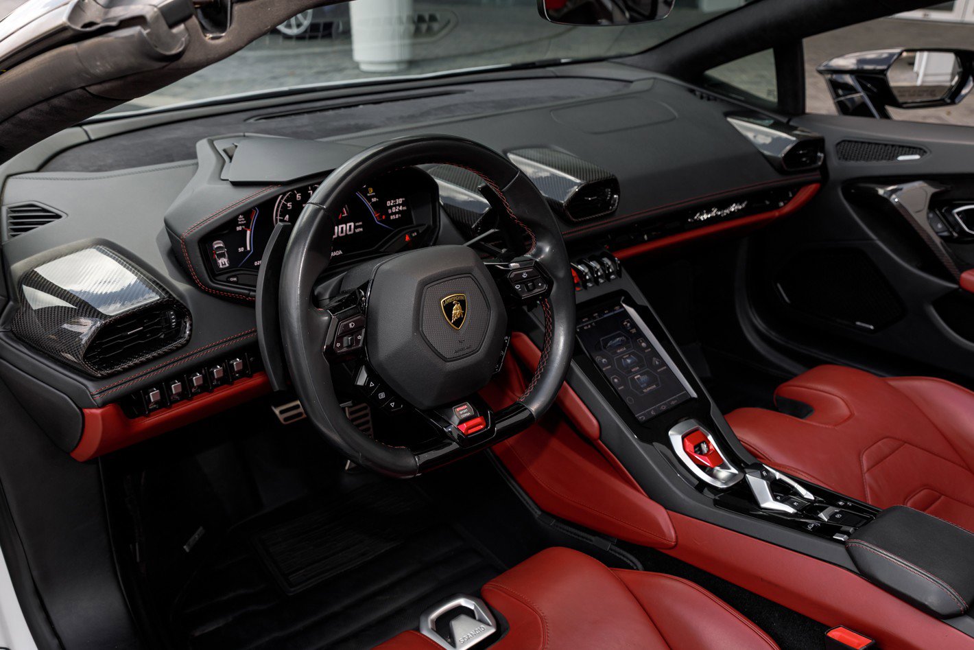 Used 2021 Lamborghini Huracan EVO image 28