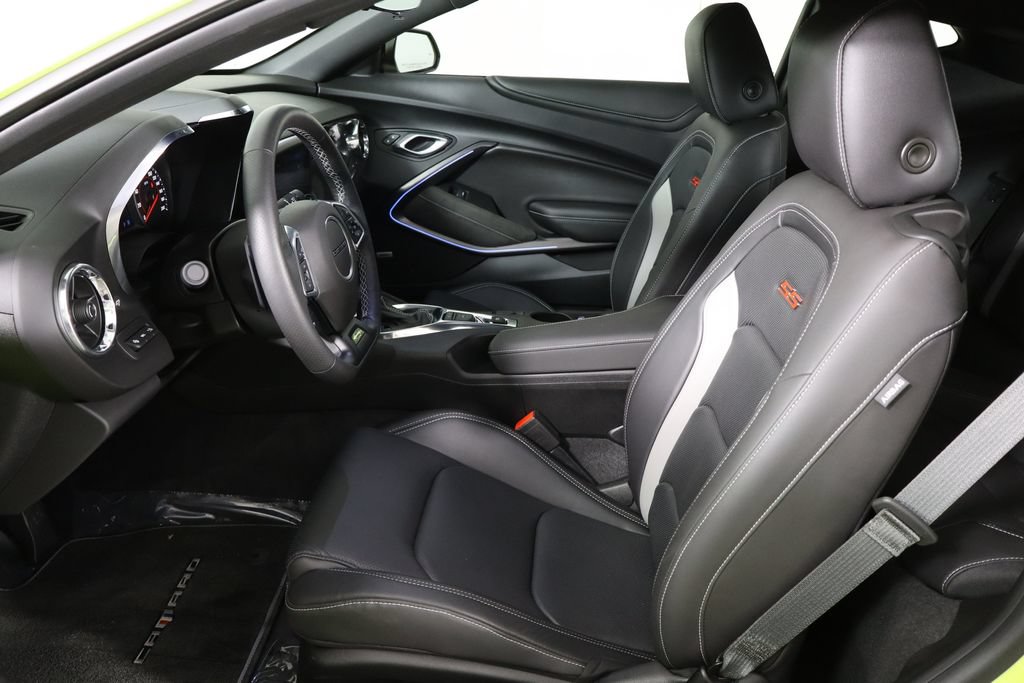 Used 2020 Chevrolet Camaro SS RWD image 14