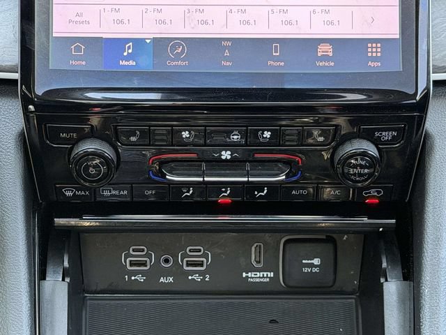Used 2023 Jeep Grand Cherokee 4WD 4xe w/ Luxury Tech Group II image 22
