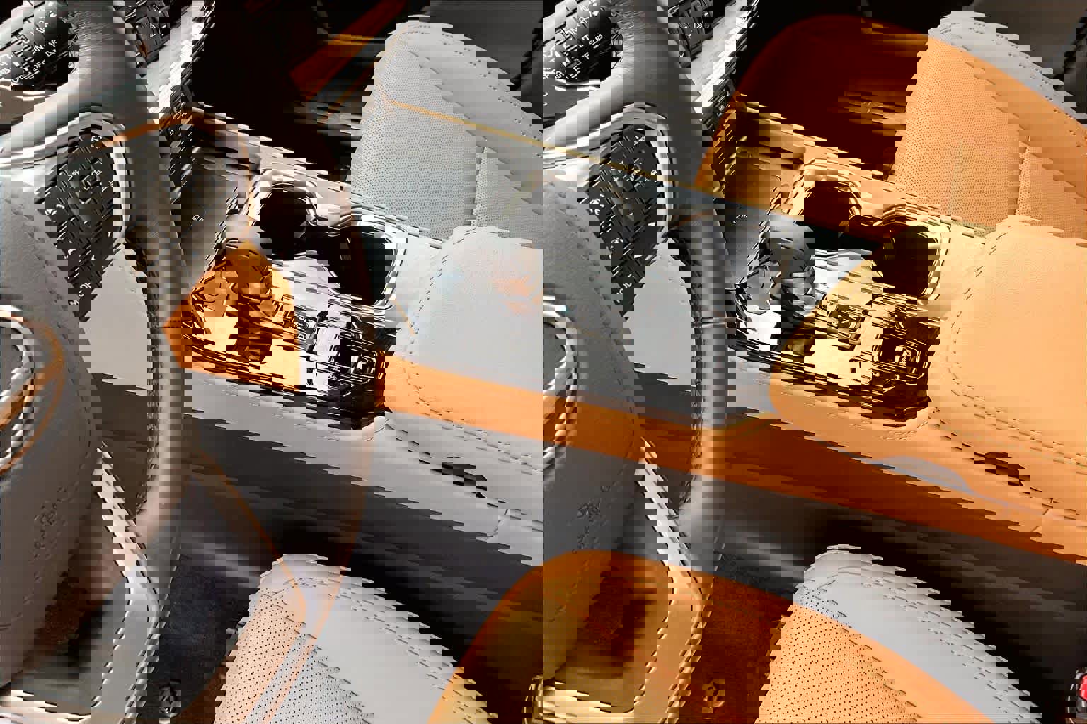 Used 2025 Lexus NX 250 FWD w/ Accessory Package (Z1) image 17