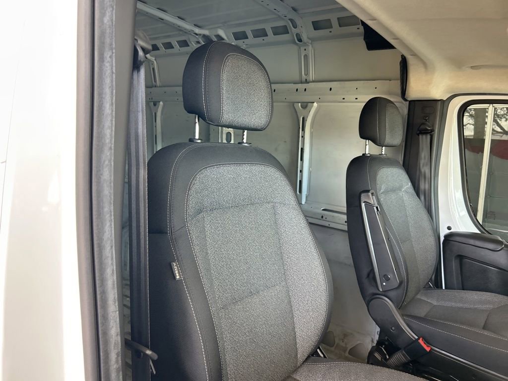 Used 2023 RAM ProMaster 2500 w/ Convenience Group image 17