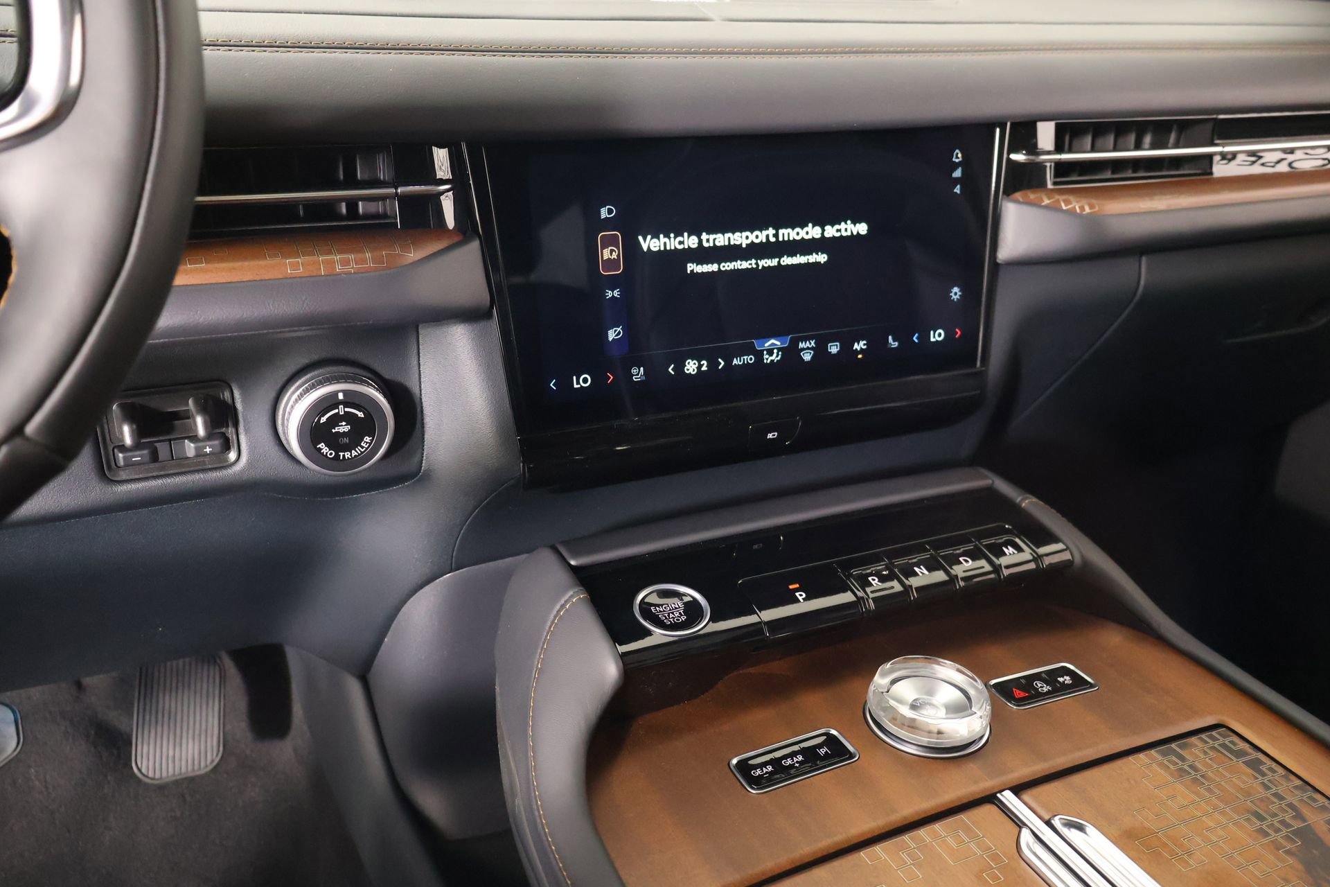 New 2026 Lincoln Navigator L Black Label AWD/4WD image 6