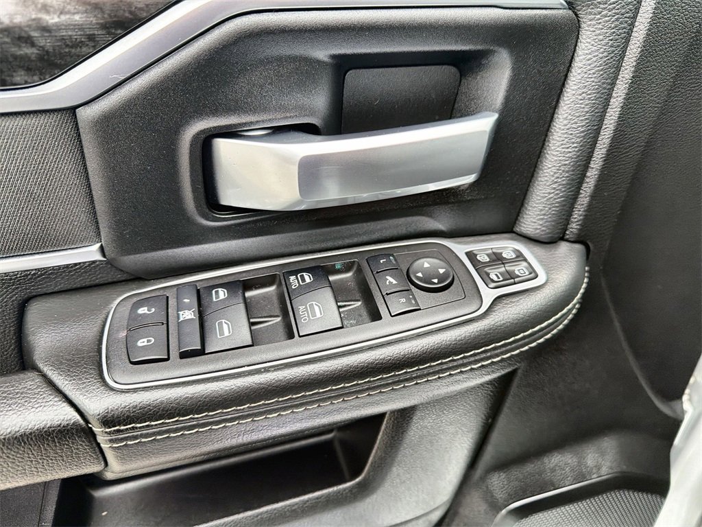 Used 2024 RAM 2500 Big Horn w/ Safety Group image 15