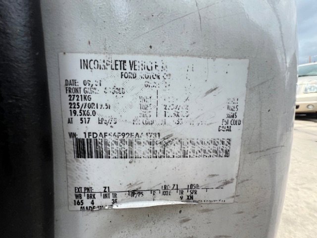 Used 2002 Ford F550 2WD Regular Cab Super Duty image 9