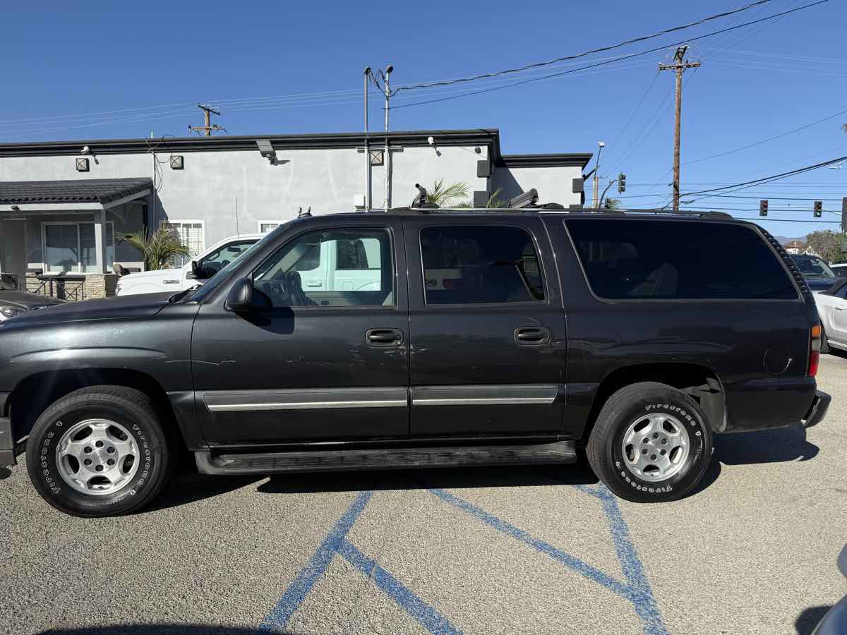 Used 2005 Chevrolet Suburban LS w/ Cargo Package image 2