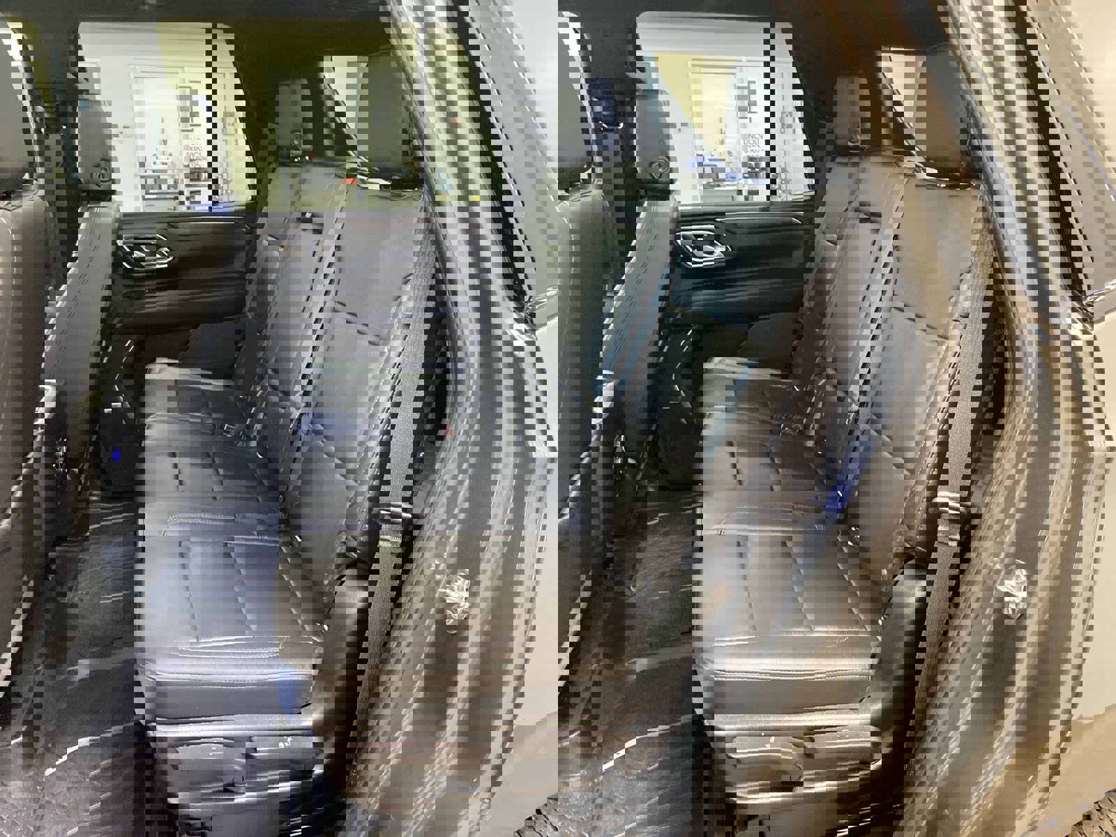 Used 2021 Chevrolet Tahoe Z71 w/ Z71 Signature Package image 9