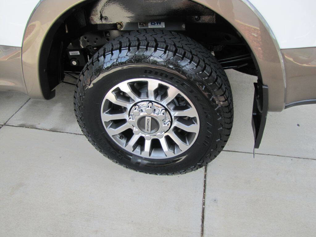 Used 2022 Ford F250 Lariat w/ Lariat Value Package image 35