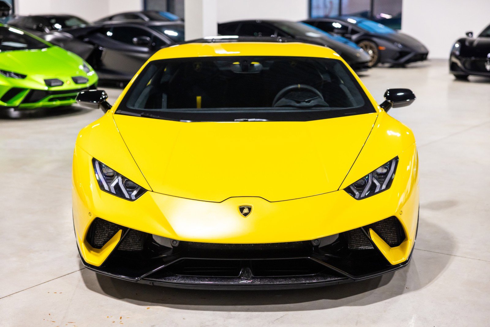 Used 2018 Lamborghini Huracan Performante image 11