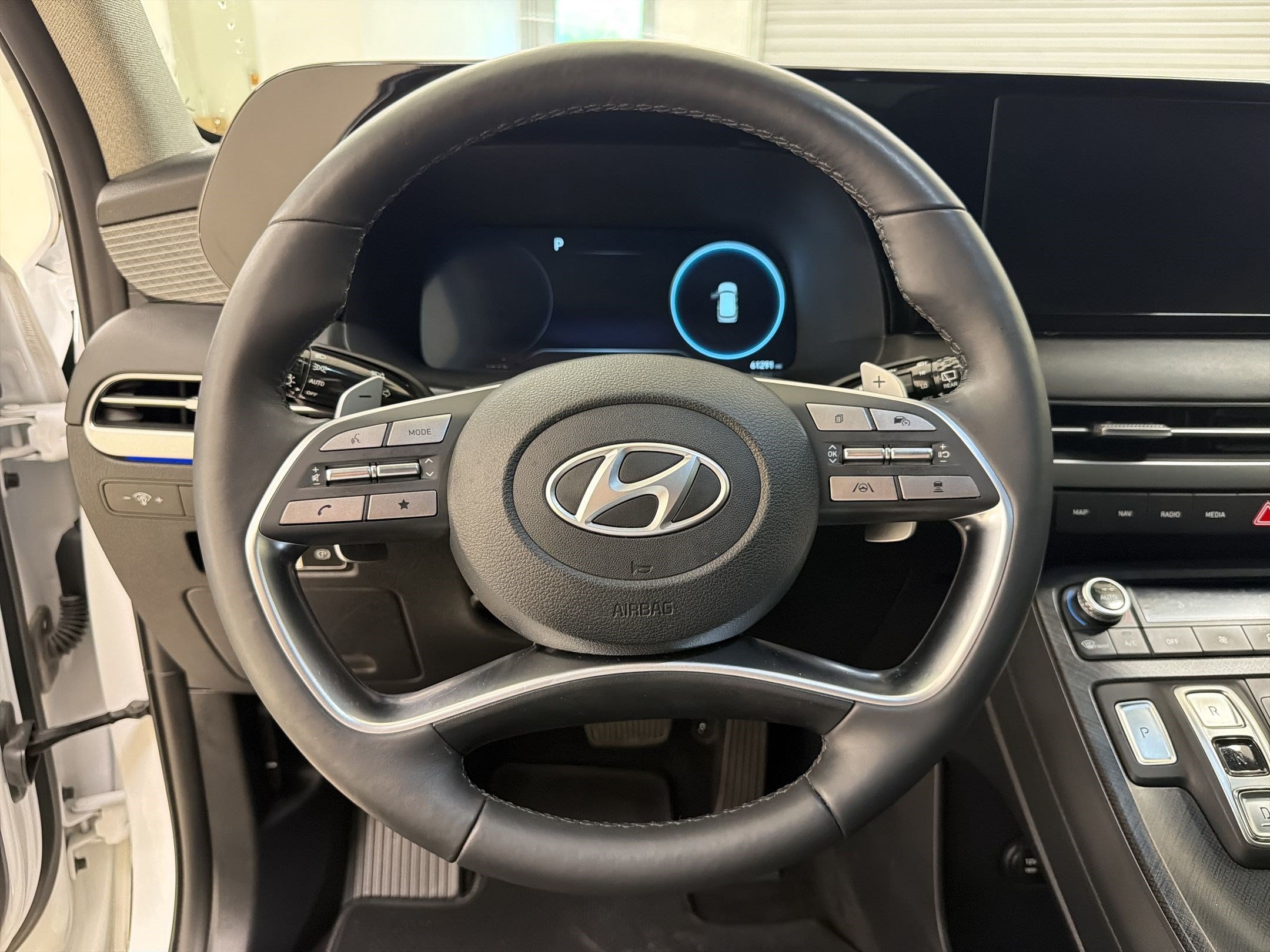 Used 2024 Hyundai Palisade Limited FWD image 18