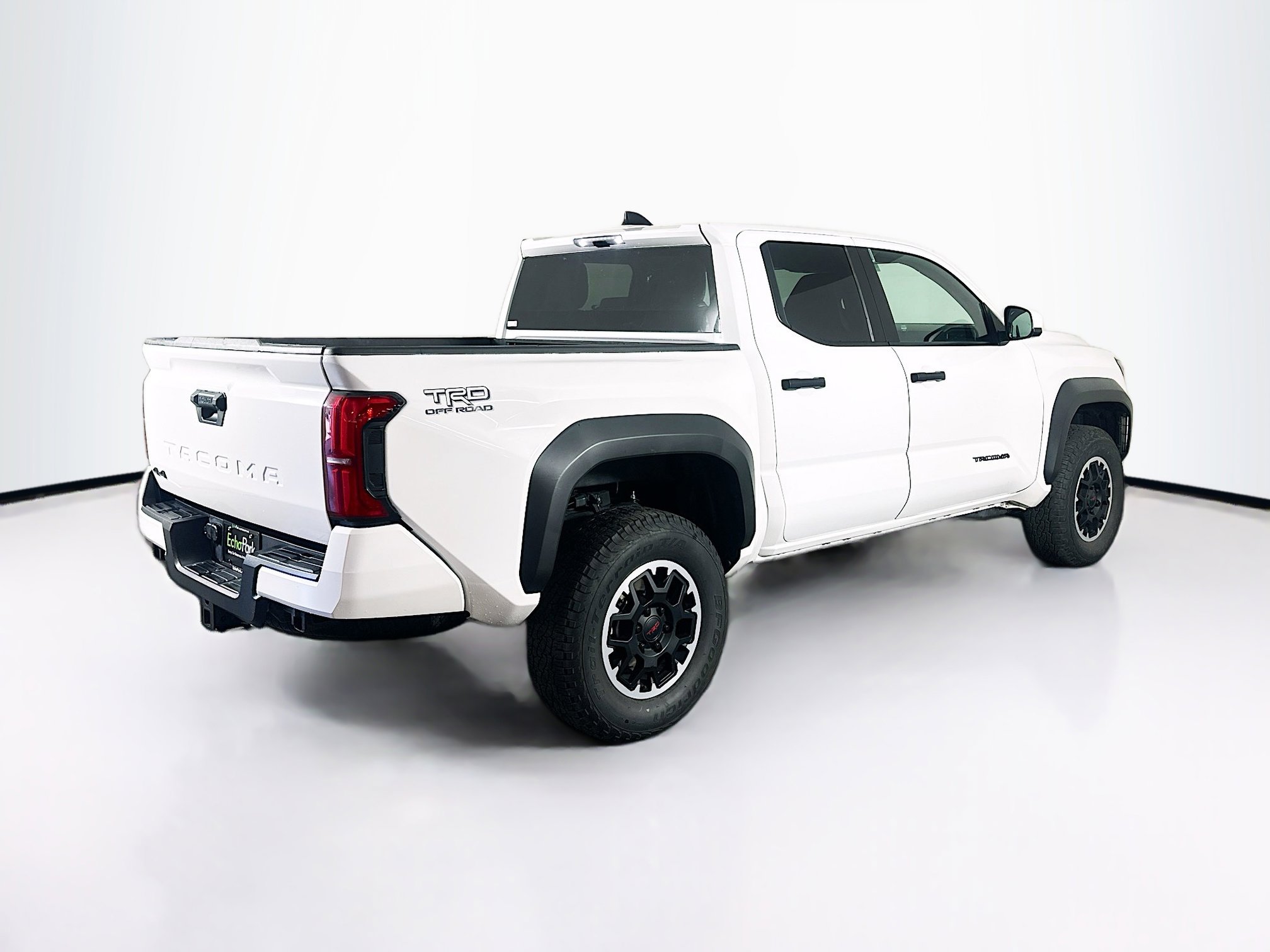 Used 2024 Toyota Tacoma TRD Off-Road AWD/4WD image 9