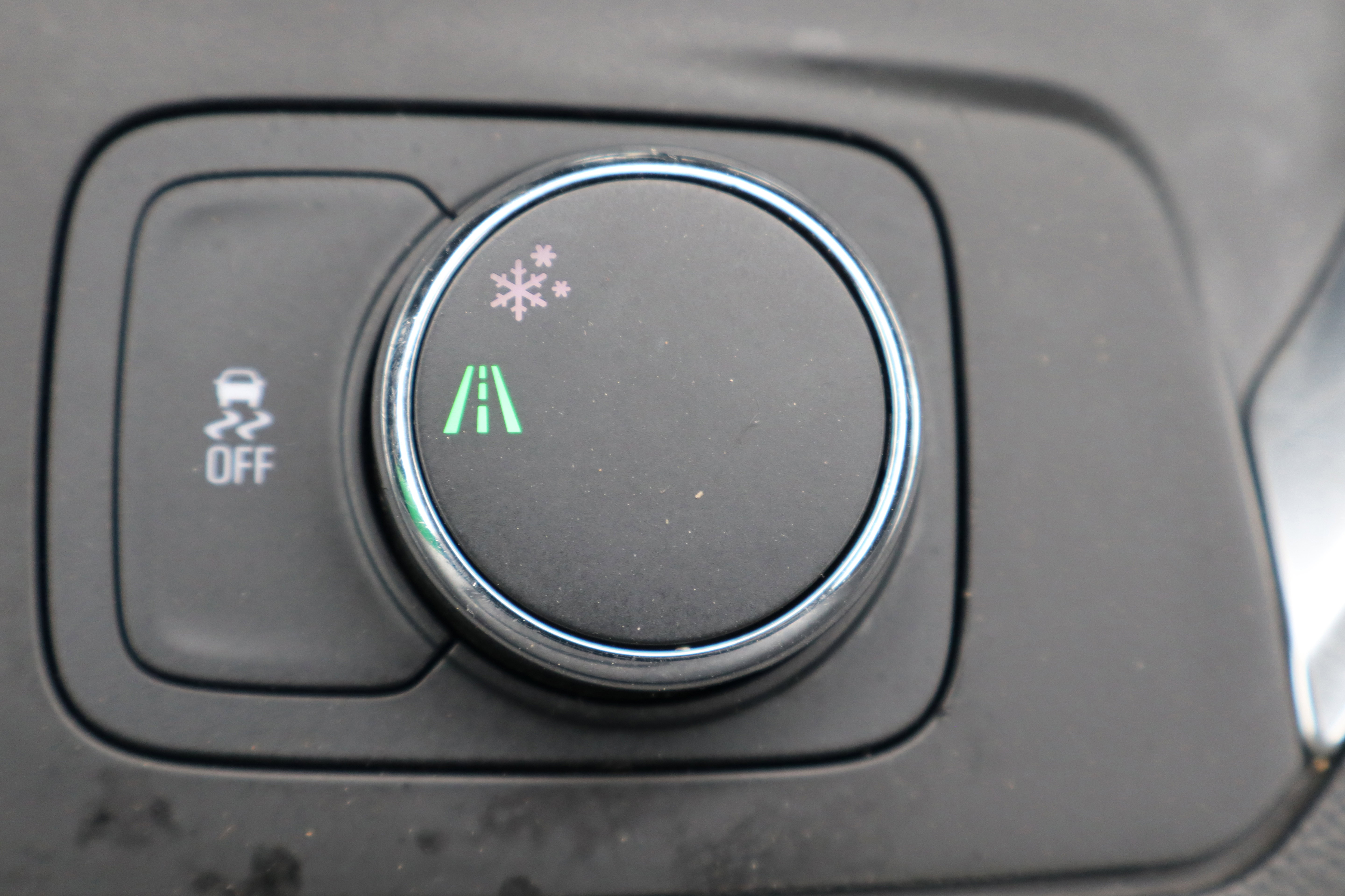 Used 2019 Chevrolet Traverse LT image 26