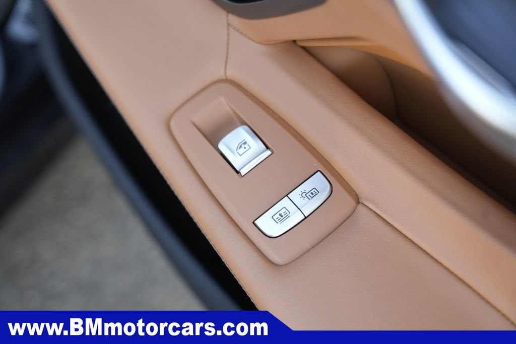 Used 2020 BMW 750i xDrive w/ Cold Weather Package AWD/4WD image 42