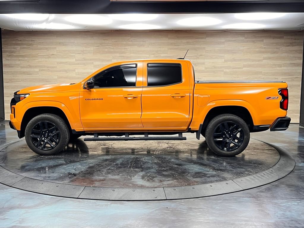 Used 2025 Chevrolet Colorado Z71 w/ Technology Package AWD/4WD image 20