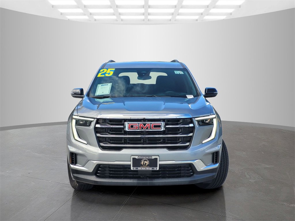Used 2025 GMC Acadia Elevation image 2