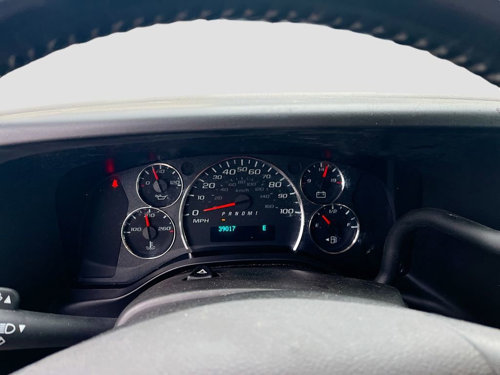 Used 2023 GMC Savana 3500 w/ Driver Convenience Package RWD image 12