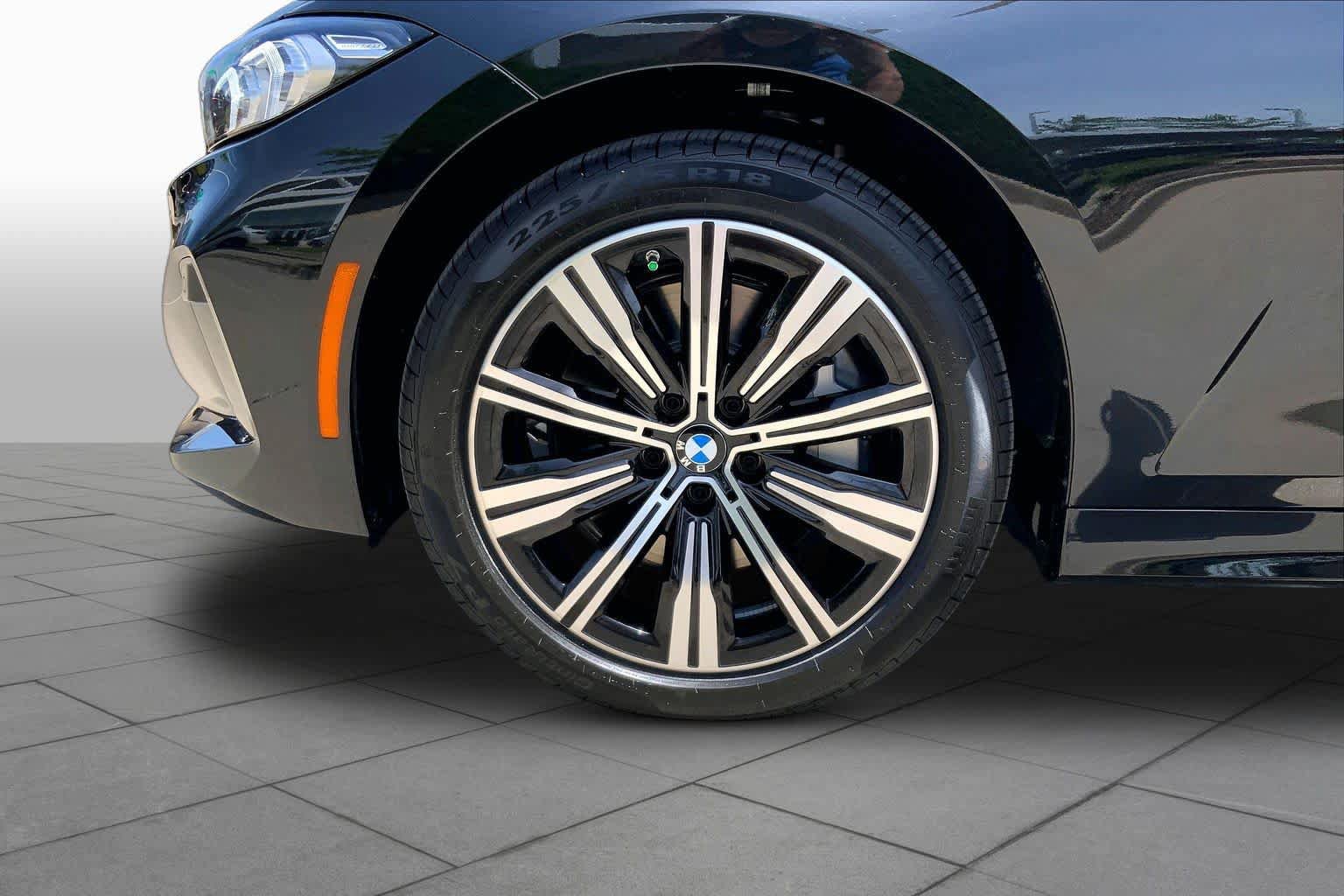 New 2026 BMW 330i xDrive Sedan w/ Premium Package AWD/4WD image 12