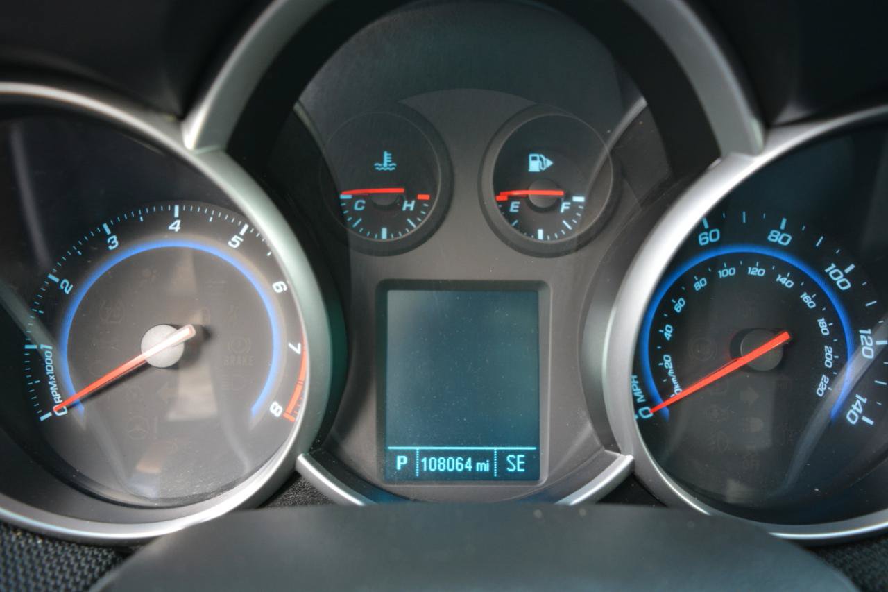 Used 2013 Chevrolet Cruze LT FWD image 20
