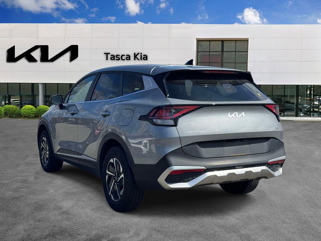 Used 2023 Kia Sportage LX AWD/4WD image 6