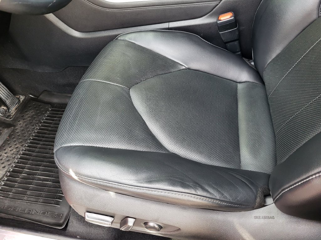 Used 2022 Toyota Highlander Limited AWD/4WD image 12