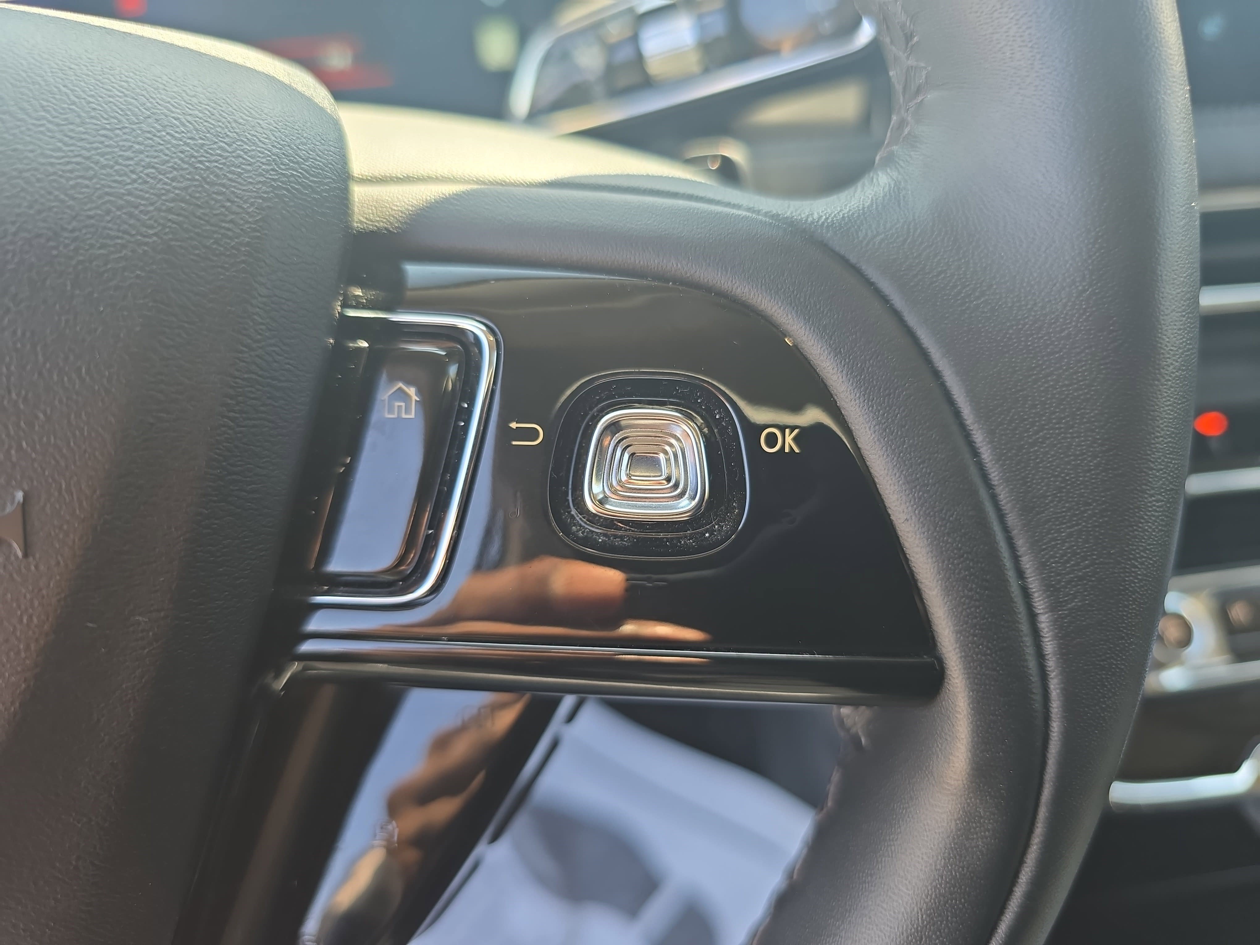 Certified 2024 Lincoln Corsair Reserve w/ Equipment Group 201A image 17