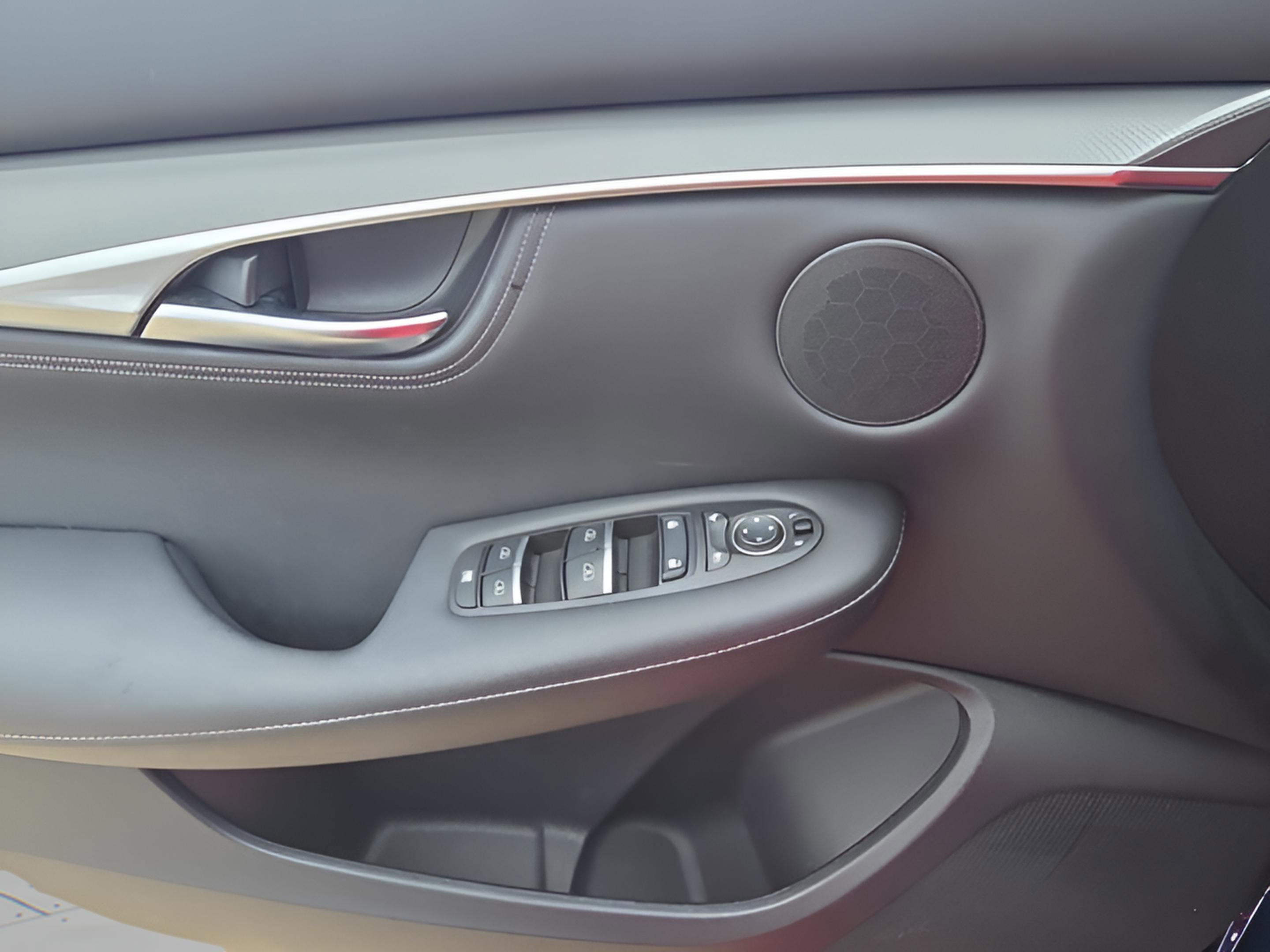 Certified 2023 INFINITI QX55 Luxe w/ Cargo Package image 23