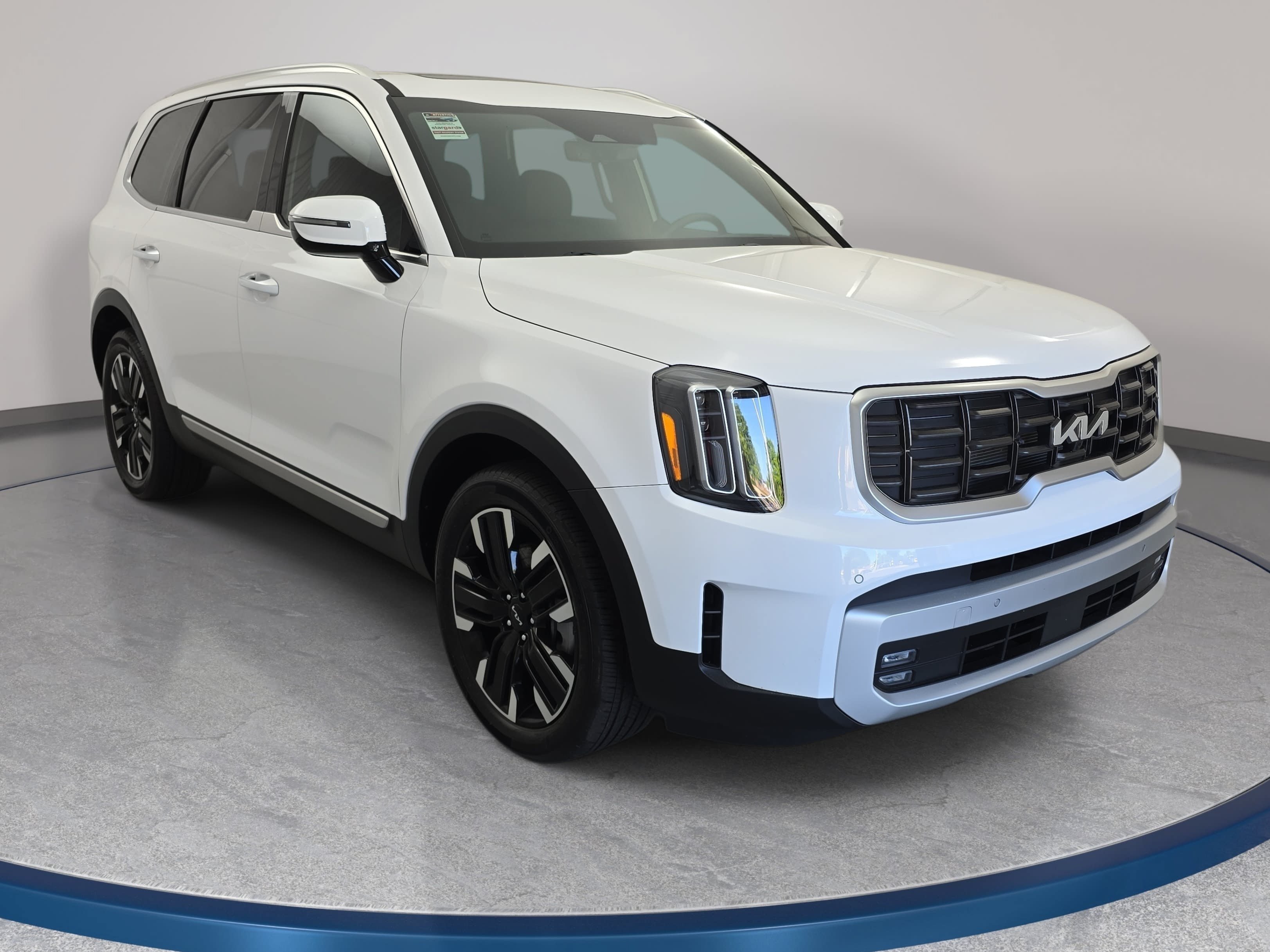 Used 2025 Kia Telluride SX Prestige AWD/4WD image 3