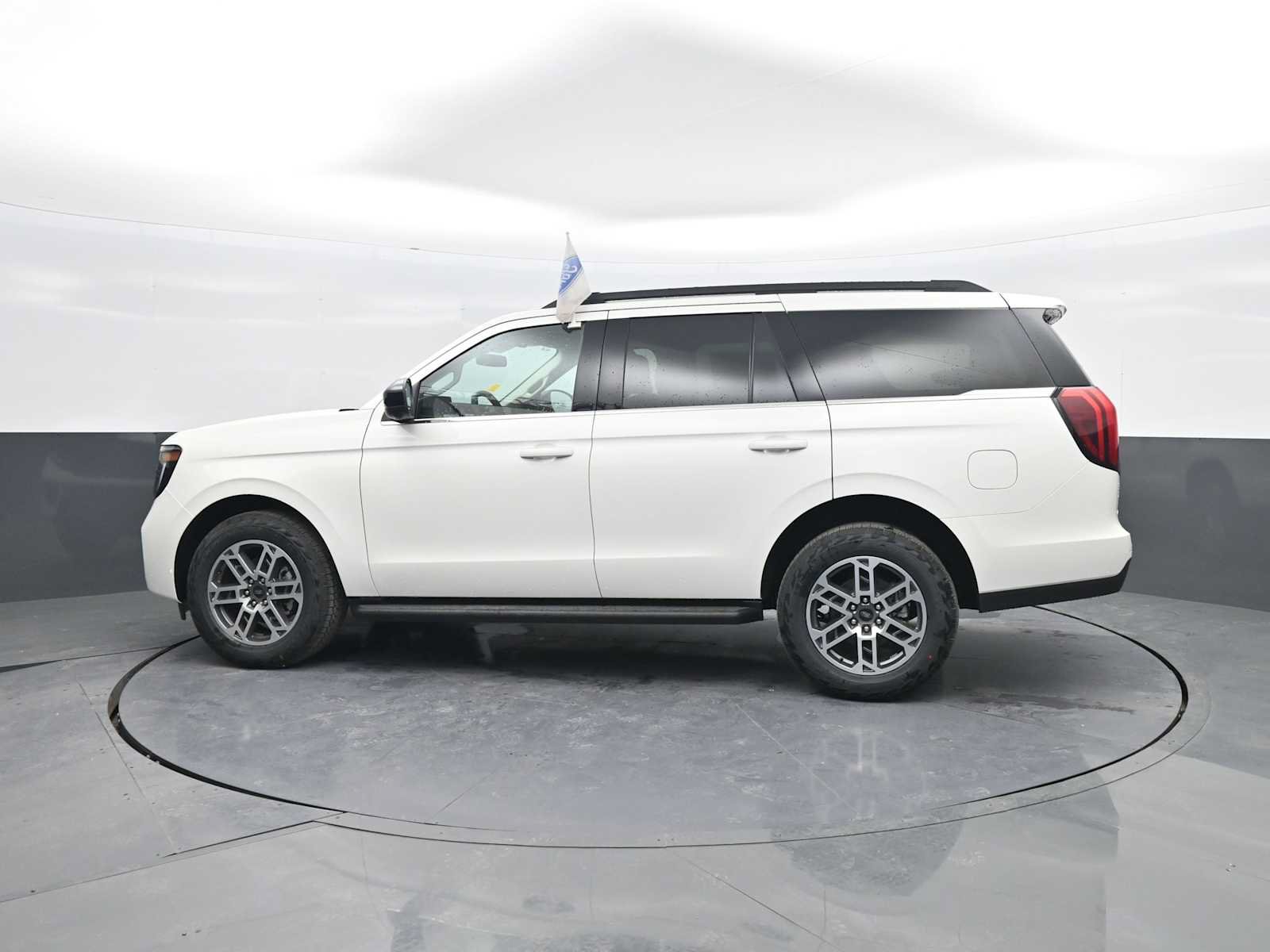 New 2026 Ford Expedition Active AWD/4WD image 5
