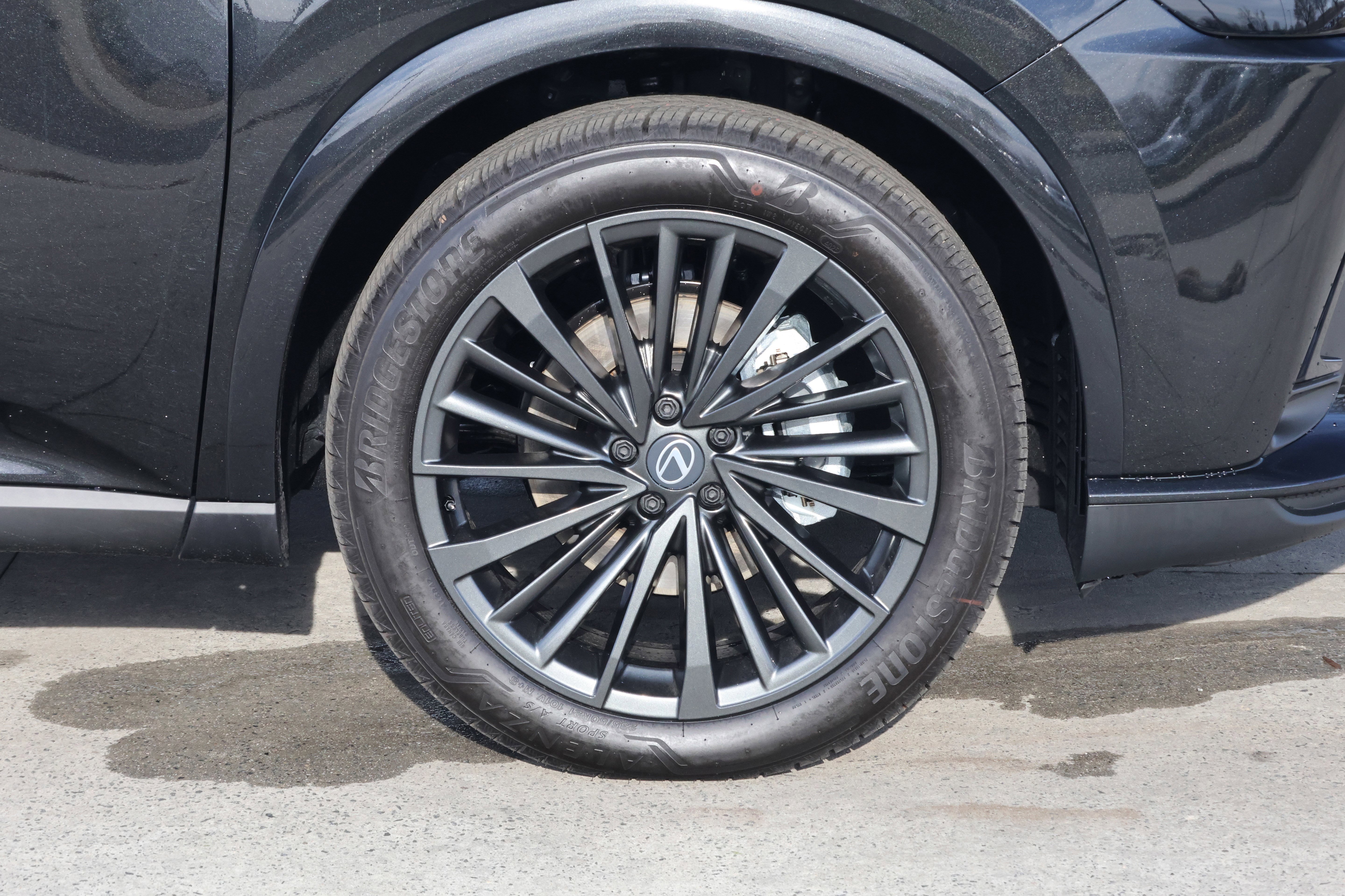 Certified 2026 Lexus RX 350h w/ Convenience Package image 11