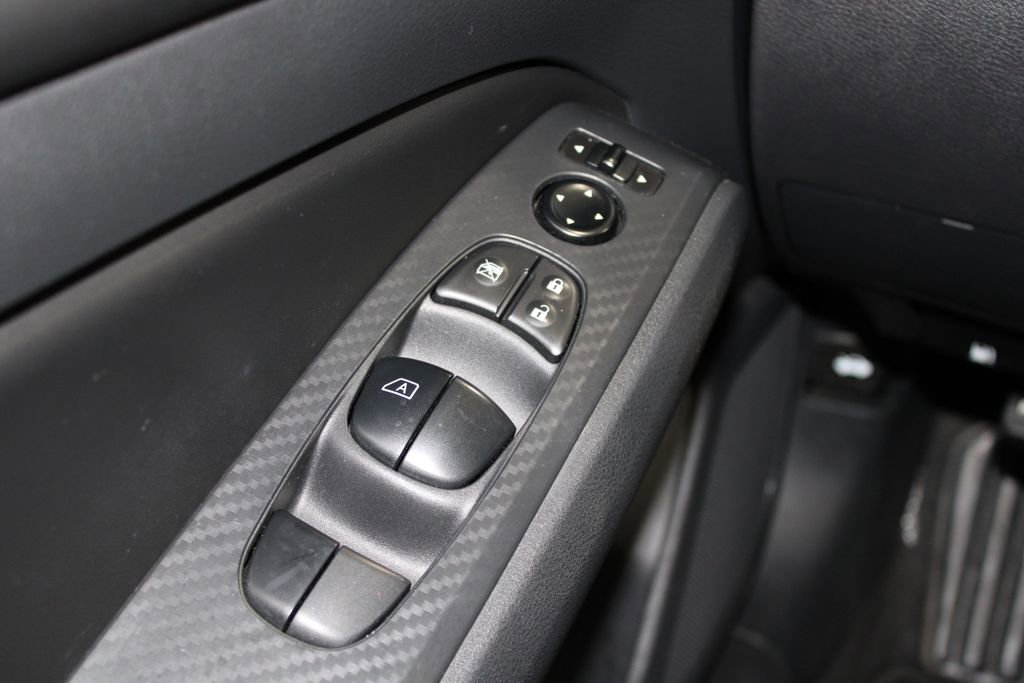 Used 2024 Nissan Altima 2.5 SV image 41