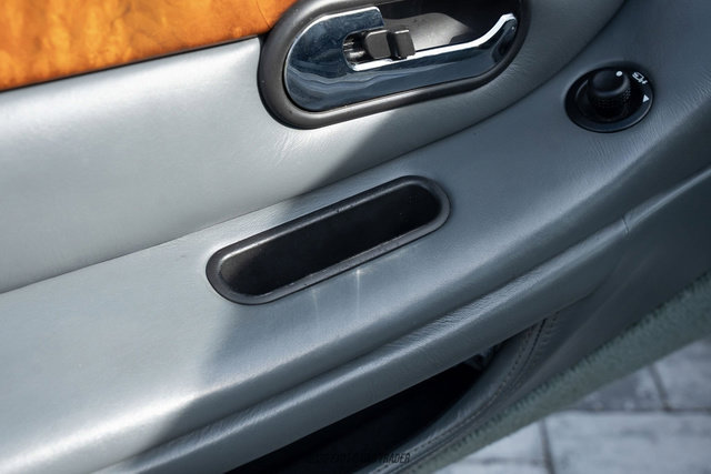 Used 2003 Aston Martin DB7 Vantage RWD image 21