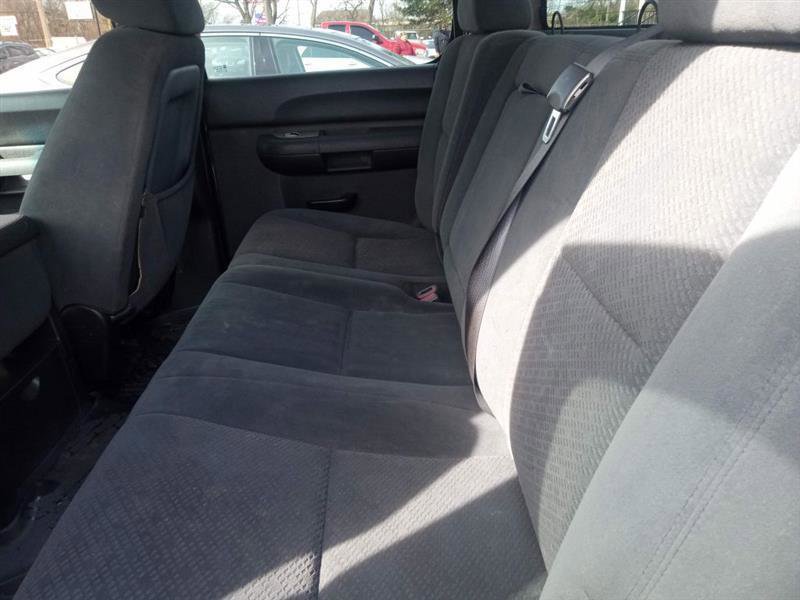 Used 2007 GMC Sierra 1500 SLE w/ SLE1 Preferred Package AWD/4WD image 8