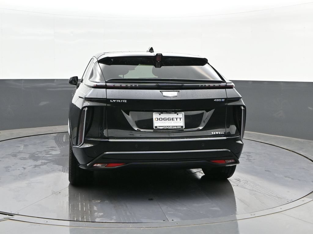 Used 2024 Cadillac Lyriq Luxury w/ LPO, Floor Liner Package RWD image 8
