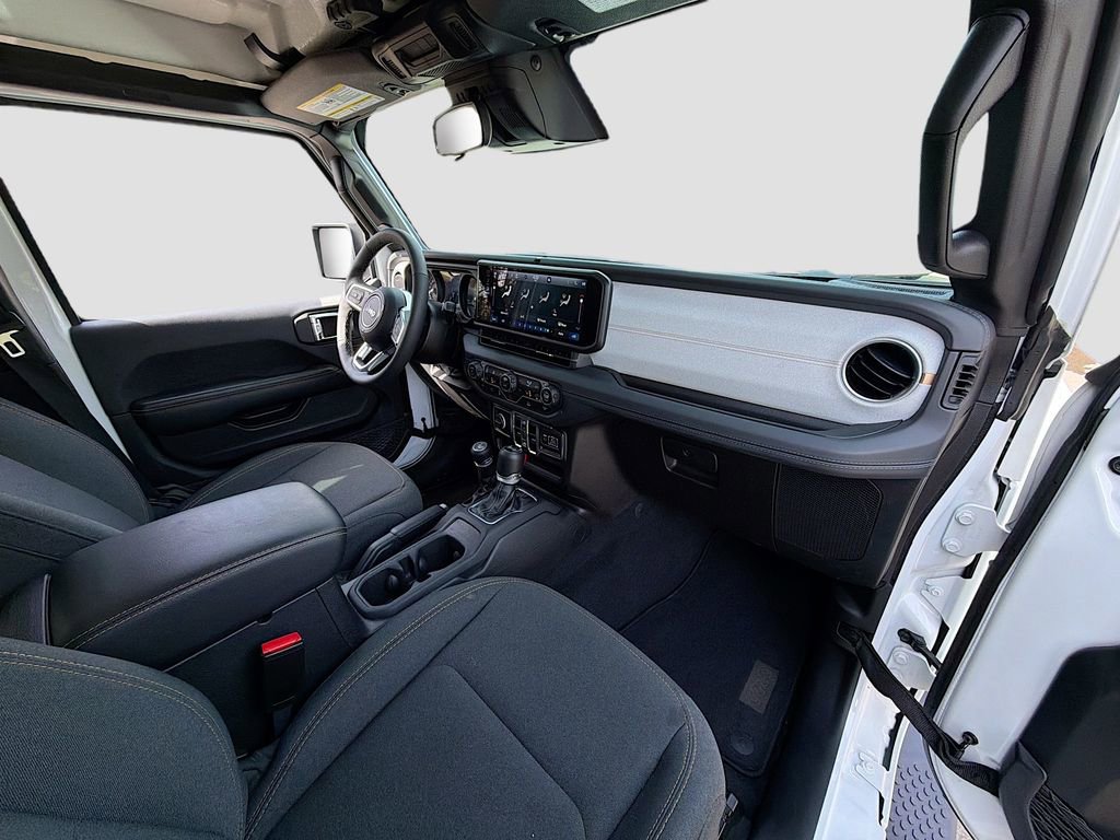 Used 2025 Jeep Wrangler Unlimited Sahara image 41