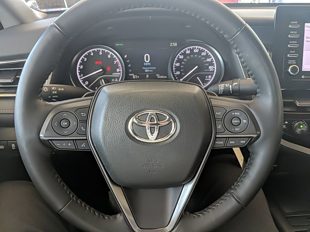 Used 2023 Toyota Camry SE w/ Cold Weather Package image 15