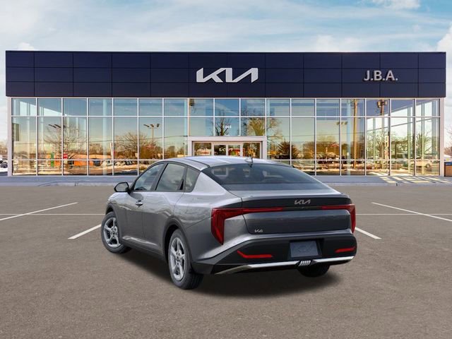 New 2025 Kia K4 LXS image 4