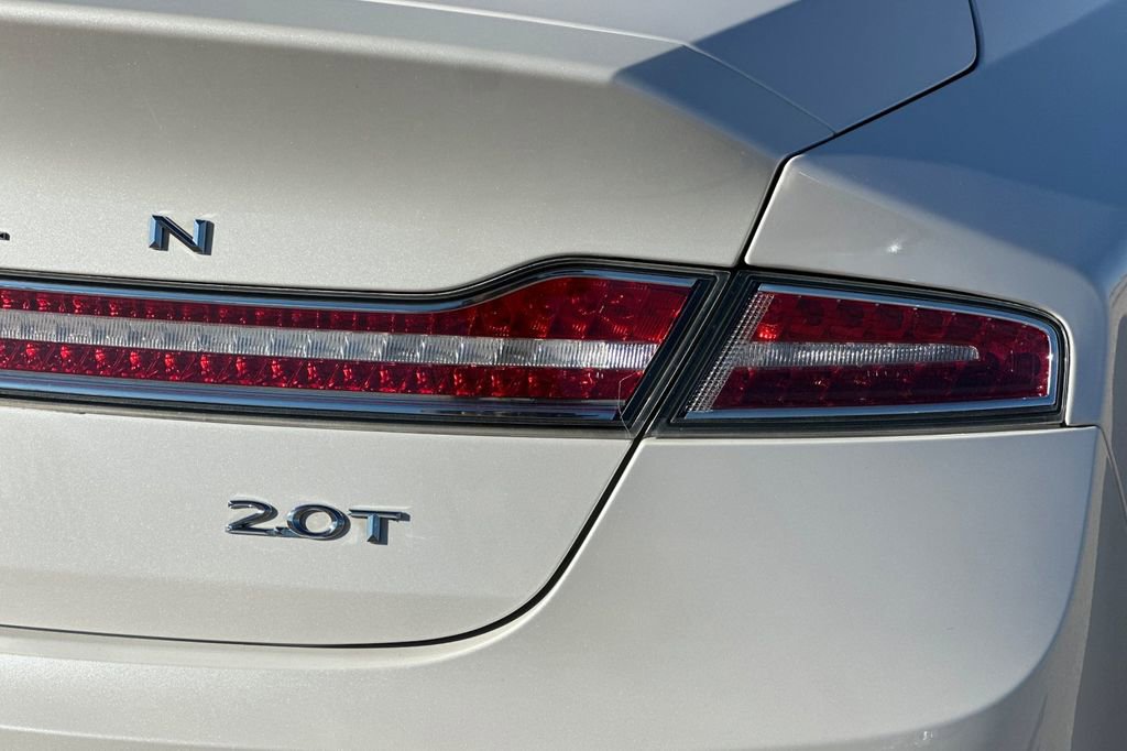 Used 2018 Lincoln MKZ Premiere image 28