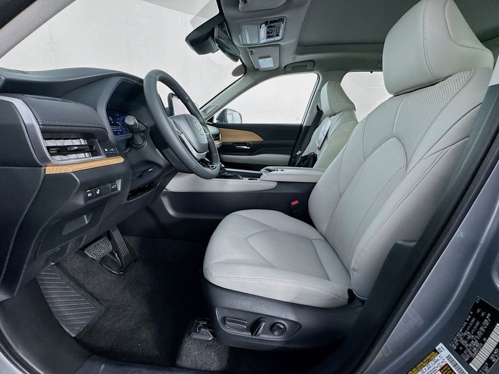 New 2026 Toyota Grand Highlander Limited image 11