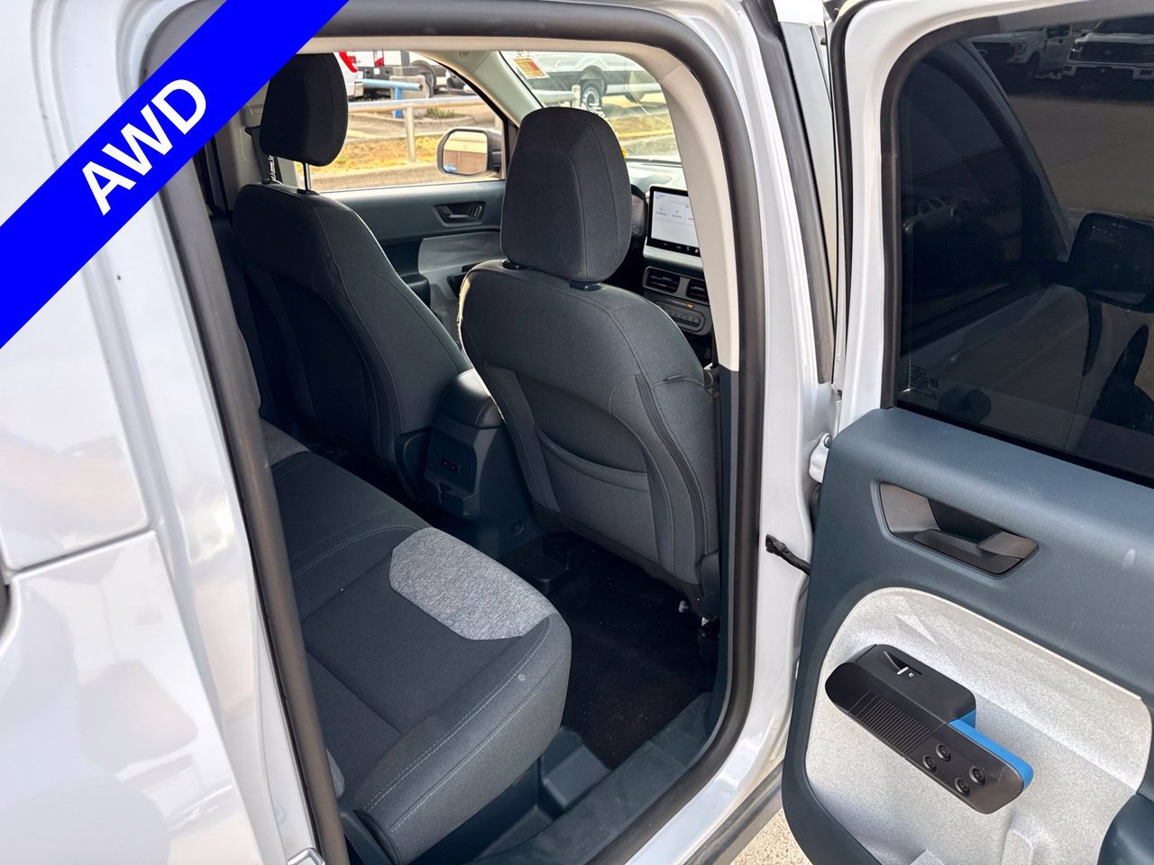 Used 2025 Ford Maverick XLT w/ Equipment Group 302A AWD/4WD image 13