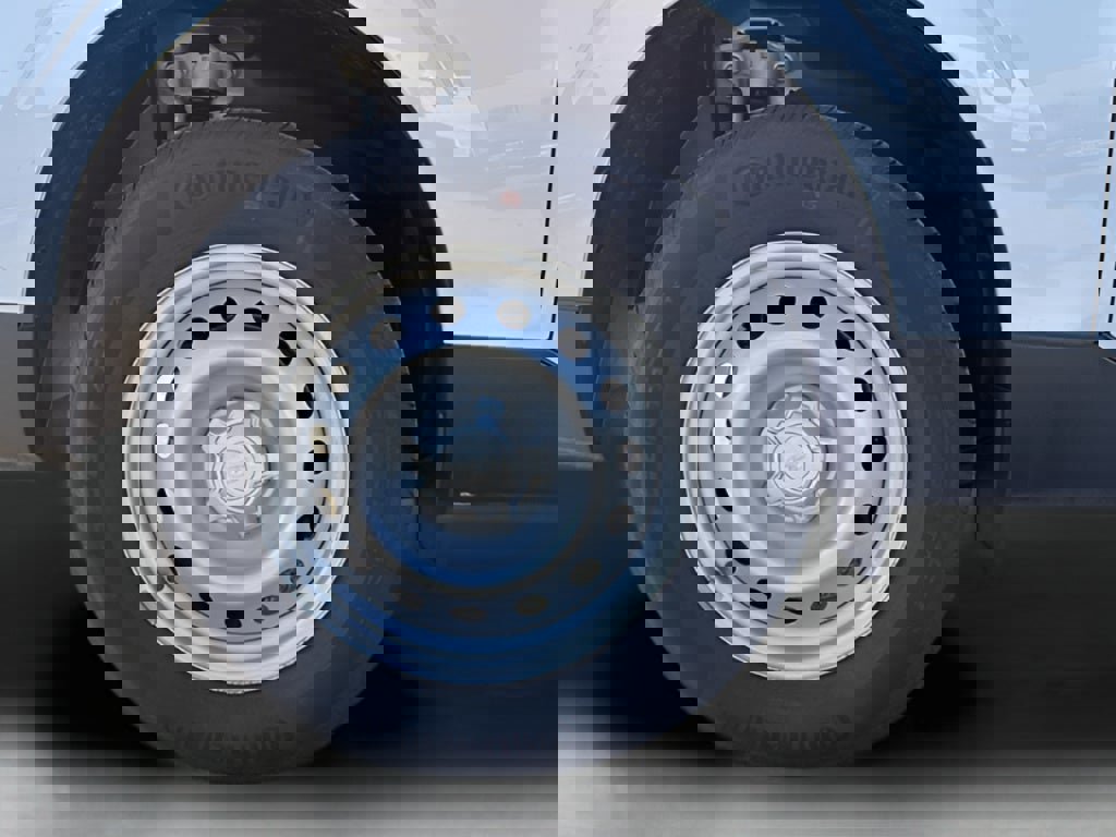 Used 2025 Ford Maverick XLT w/ Equipment Group 302A image 21