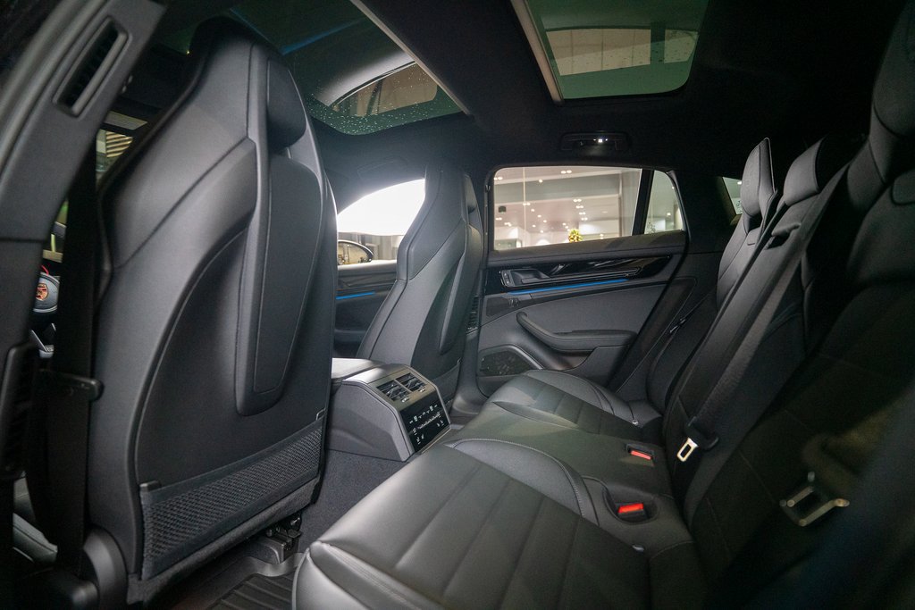 New 2026 Porsche Panamera 4 AWD/4WD image 33