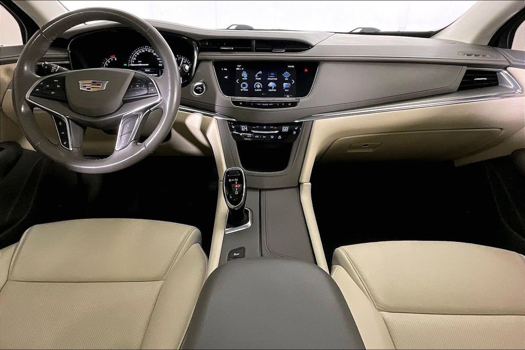 Used 2018 Cadillac XT5 Premium Luxury w/ Driver Assist Package AWD/4WD image 21