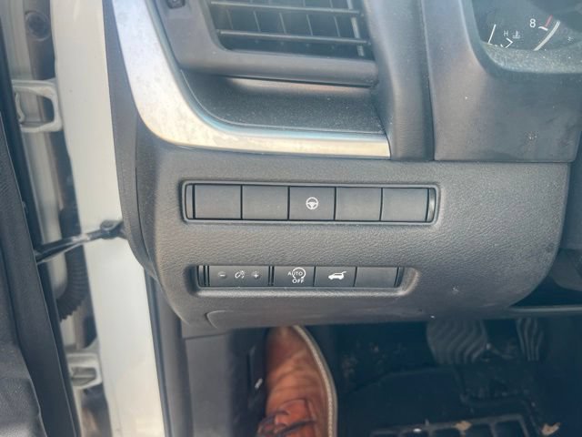 Used 2024 Nissan Rogue SV FWD image 15