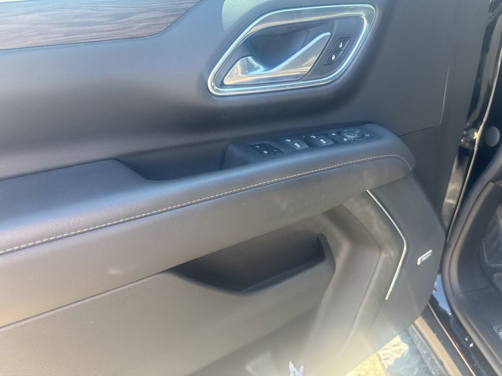 Used 2022 Chevrolet Tahoe Z71 w/ Off-Road Capability Package image 17