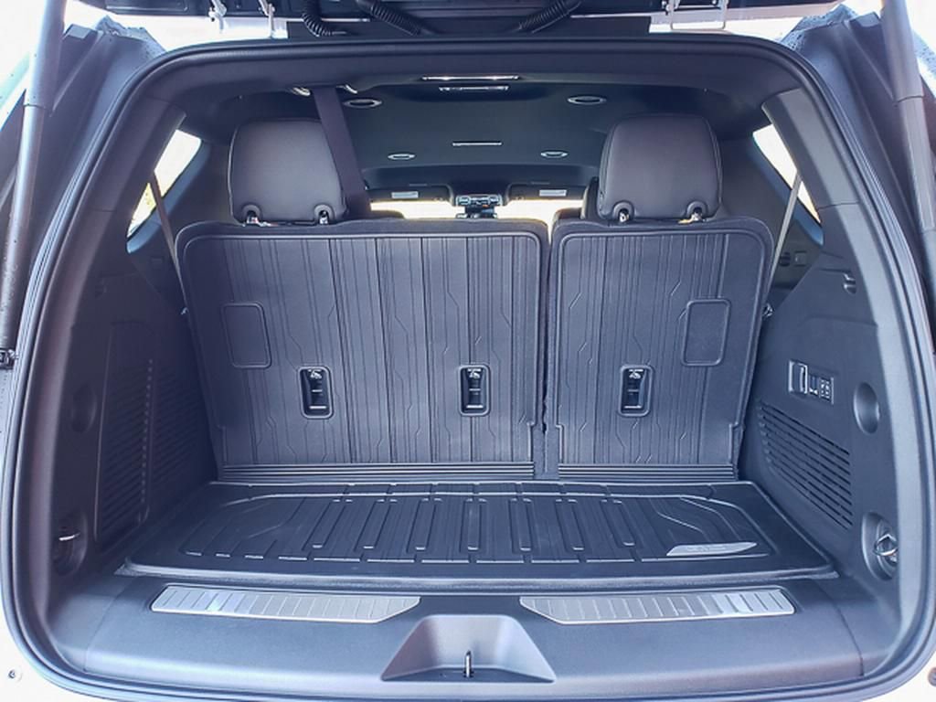 New 2026 GMC Yukon Denali w/ LPO, Floor Liner Package image 5