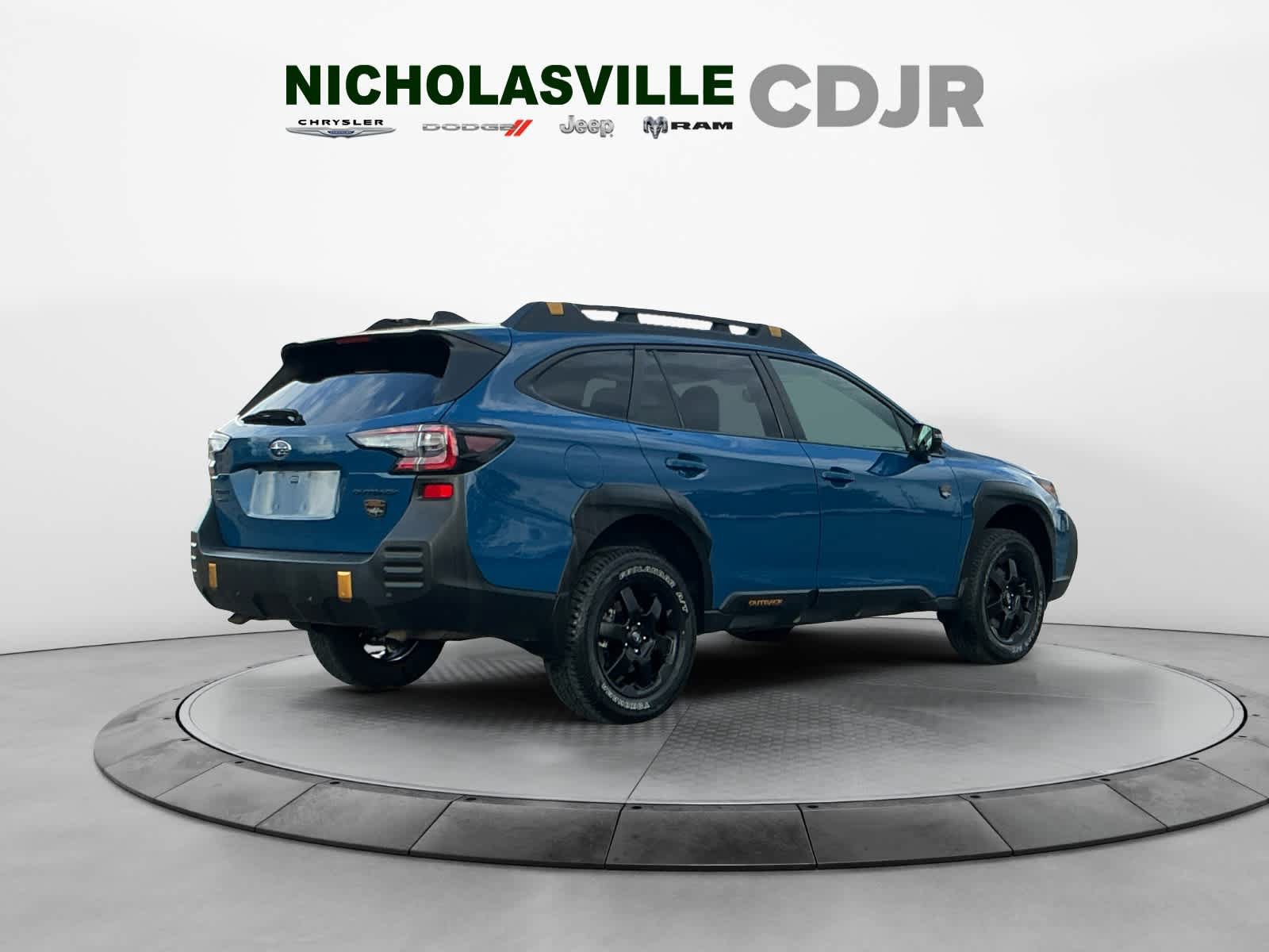 Used 2025 Subaru Outback Wilderness AWD/4WD image 5