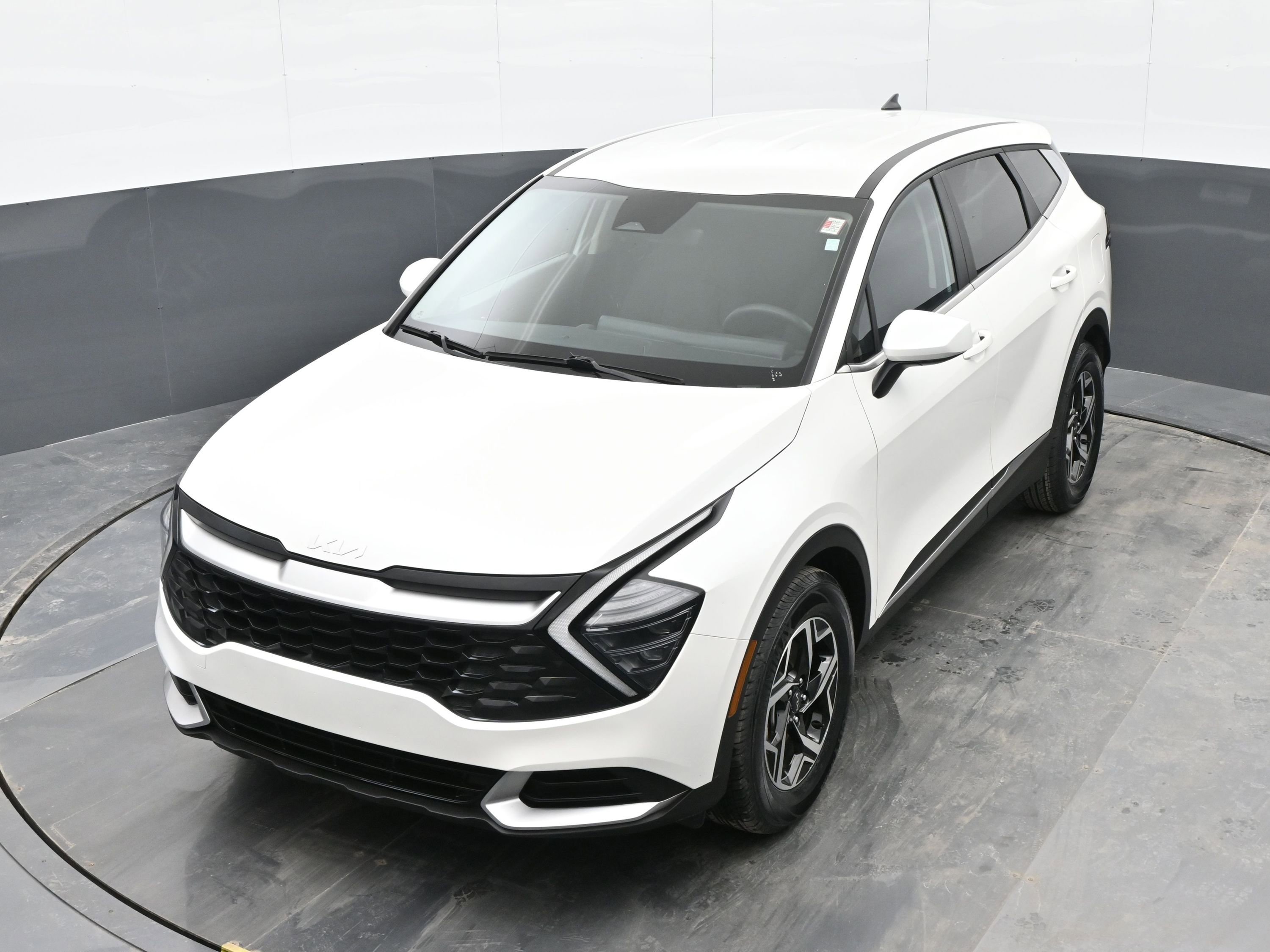 Used 2024 Kia Sportage LX image 31